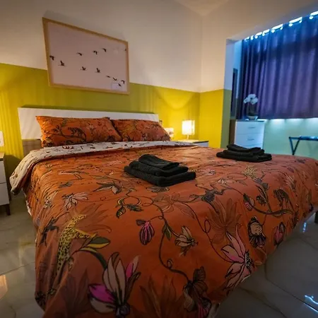 Seaside 2 Bedroom Modern Family Friendly Flat St Paul's Bay