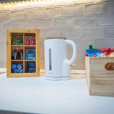 Daire Seaside 2 Bedroom Modern Family Friendly Flat *