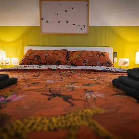 Seaside 2 Bedroom Modern Family Friendly Flat *