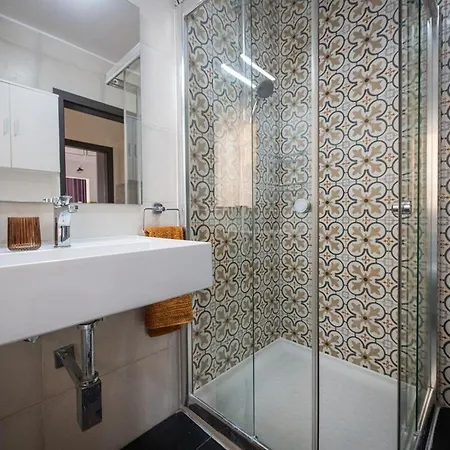 Seaside 2 Bedroom Modern Family Friendly Flat 아파트